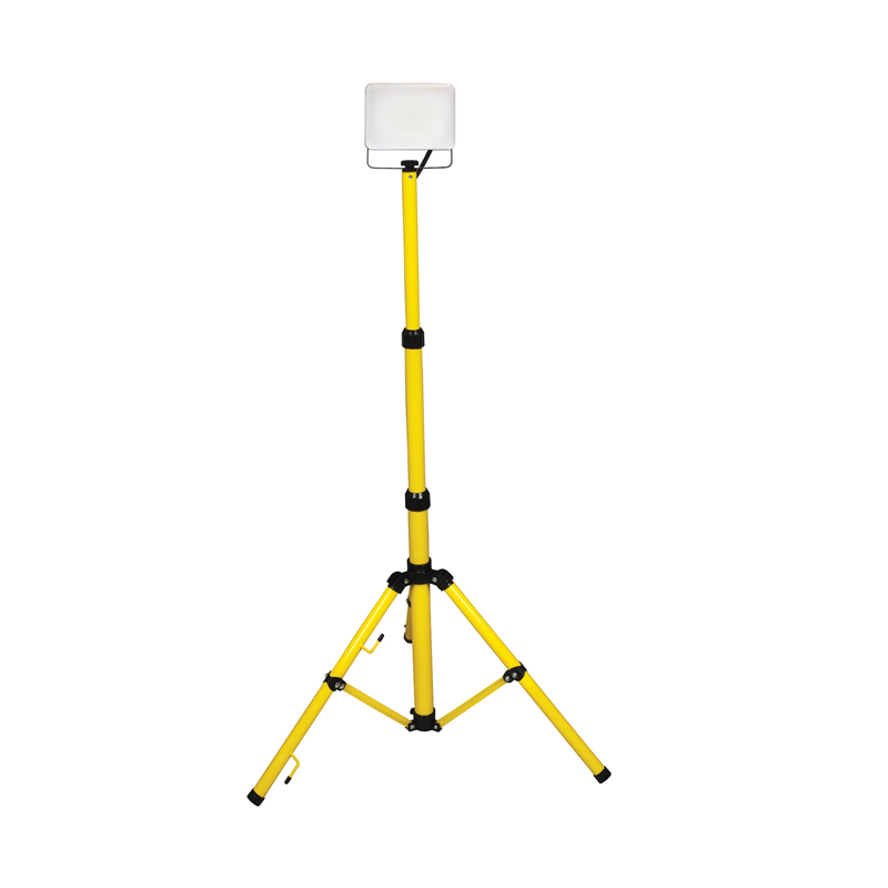 717-308-433 COM-REFLEKTOR LED + STATIV 30 W - Slika 1